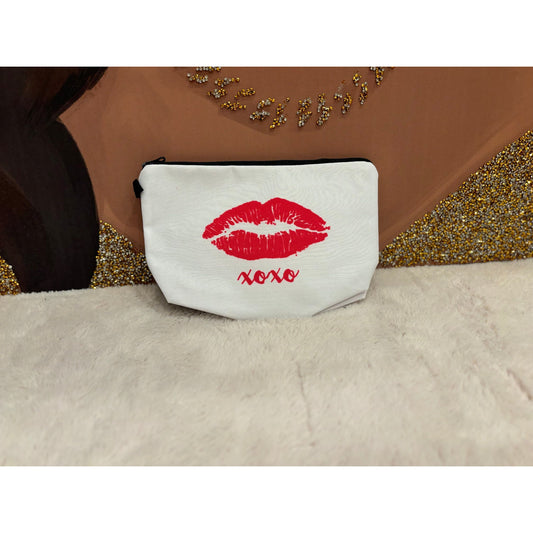 On the go Makeup Bag- Xoxo